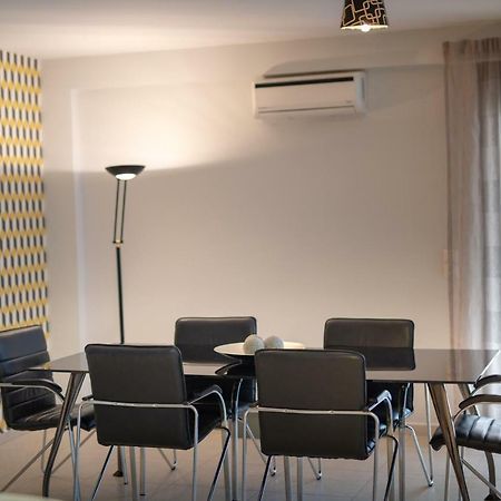 Spacious Fully Equipped 3Bd 2Bath Apt In The Heart Of City With Balconies Ac And Fast Wifi #2 Heraklion  Bagian luar foto