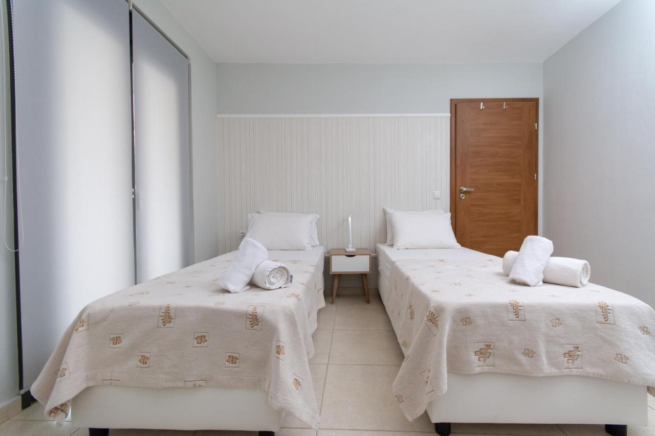 Spacious Fully Equipped 3Bd 2Bath Apt In The Heart Of City With Balconies Ac And Fast Wifi #2 Heraklion  Bagian luar foto