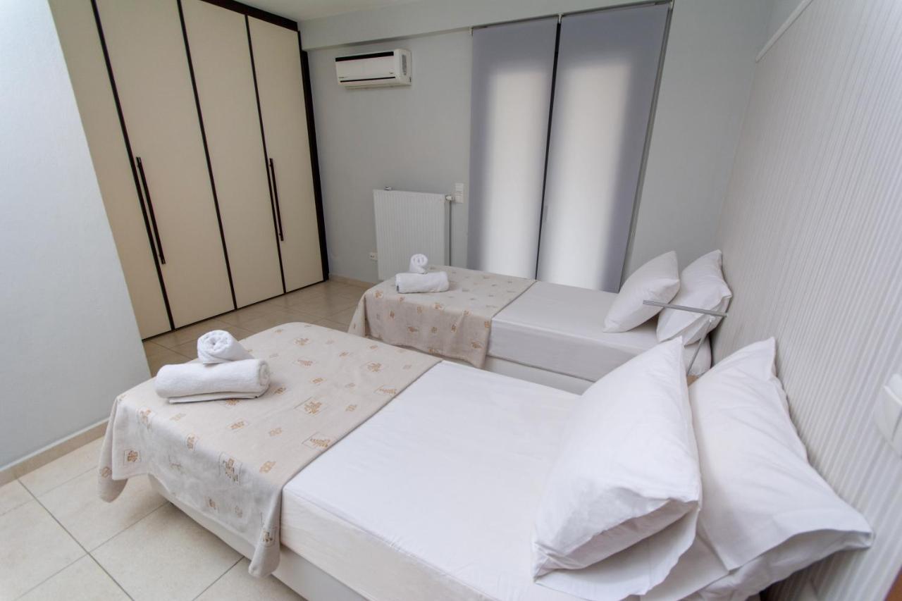 Spacious Fully Equipped 3Bd 2Bath Apt In The Heart Of City With Balconies Ac And Fast Wifi #2 Heraklion  Bagian luar foto