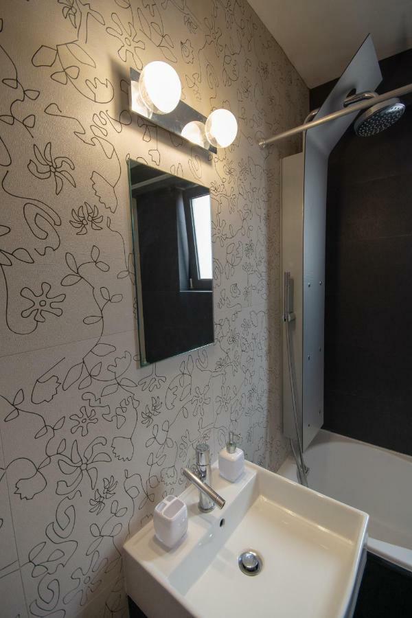 Spacious Fully Equipped 3Bd 2Bath Apt In The Heart Of City With Balconies Ac And Fast Wifi #2 Heraklion  Bagian luar foto