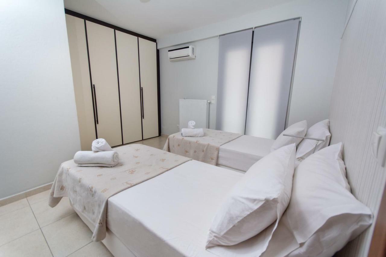 Spacious Fully Equipped 3Bd 2Bath Apt In The Heart Of City With Balconies Ac And Fast Wifi #2 Heraklion  Bagian luar foto