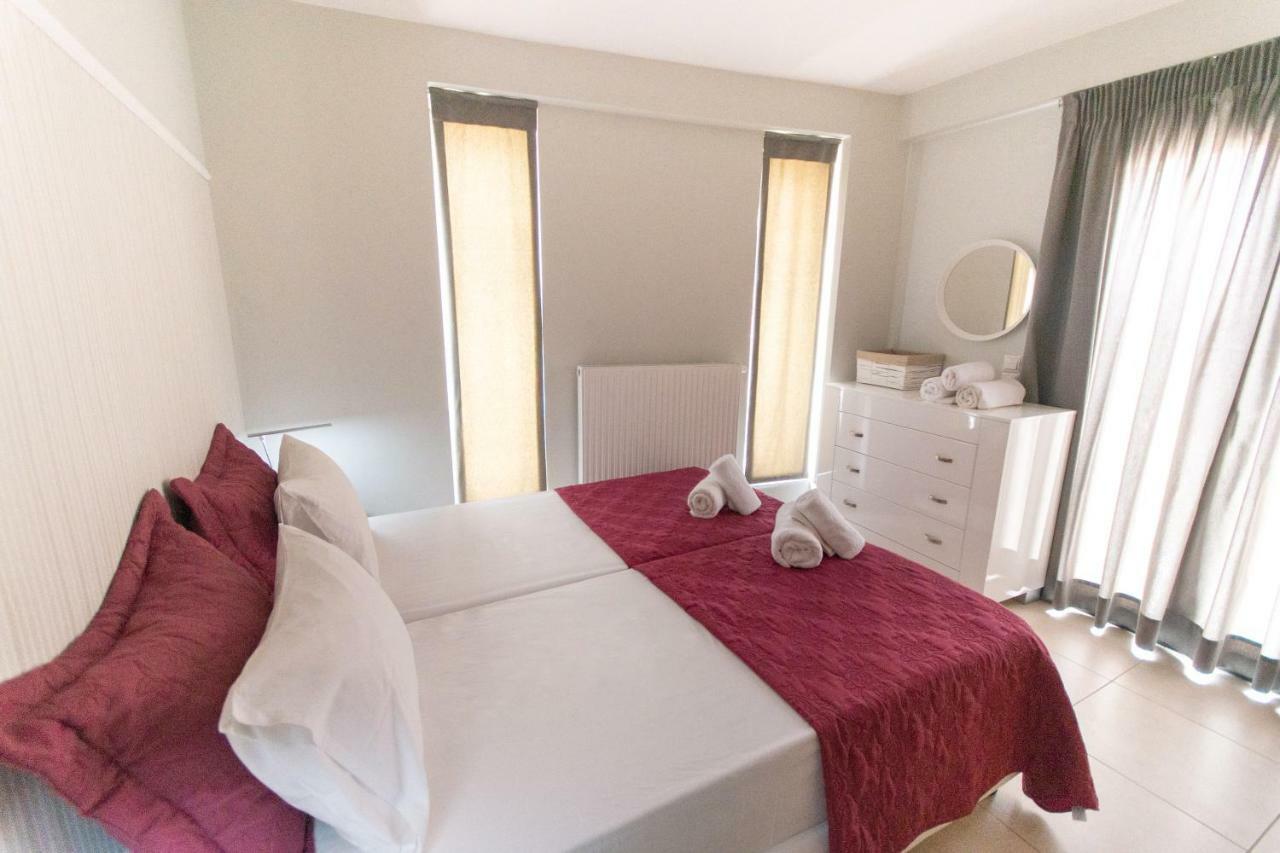 Spacious Fully Equipped 3Bd 2Bath Apt In The Heart Of City With Balconies Ac And Fast Wifi #2 Heraklion  Bagian luar foto